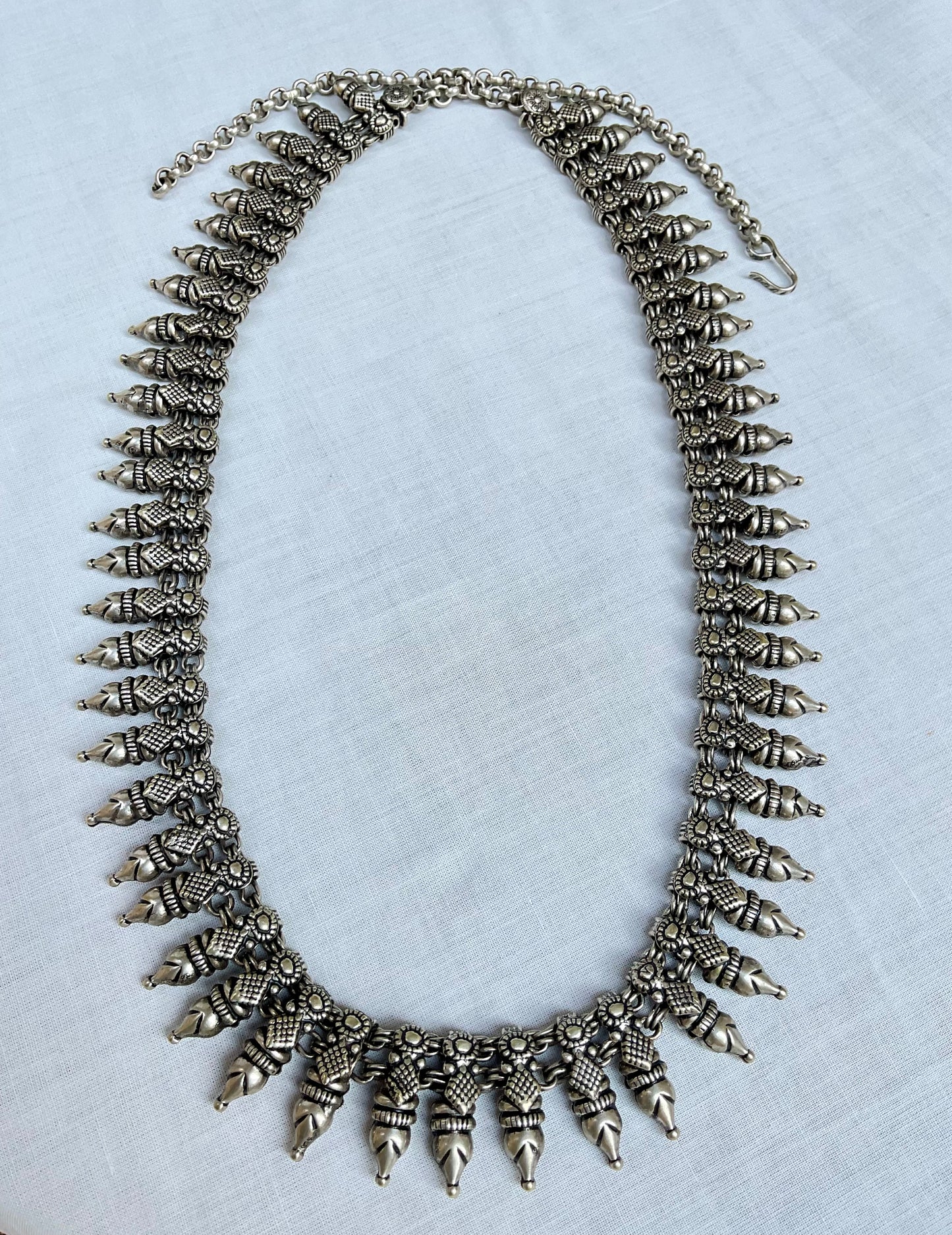 The Vintage Artisanal Spike Drops Necklace