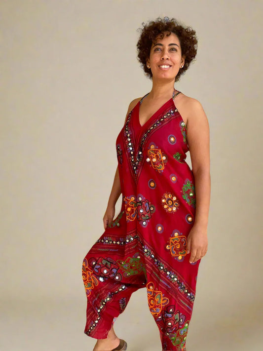 Ajabde Mirror Embroidered Backless Jumpsuit In Red