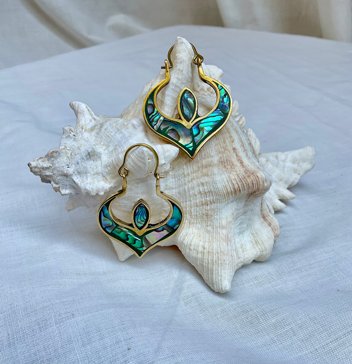 Handmade Lotus Abalone ShellBrass Earrings
