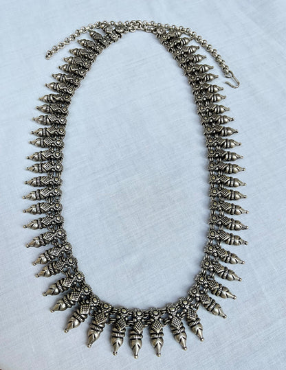 The Vintage Artisanal Spike Drops Necklace