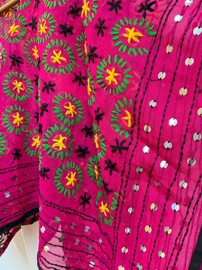 Azmiralda Hand Embroidered Top| Fuchsia