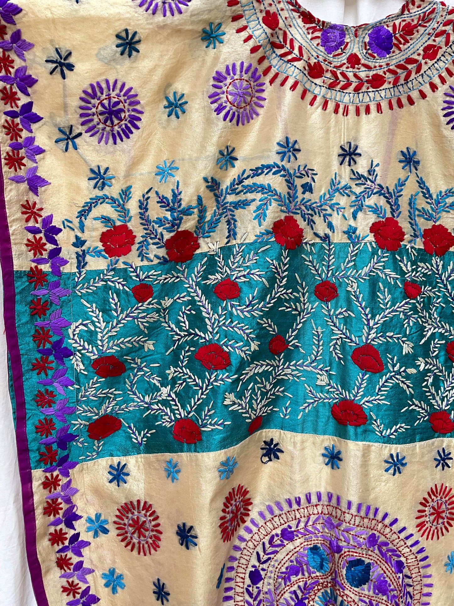 Lakshmi Hand Embroidered Kaftan Kimono| Silk